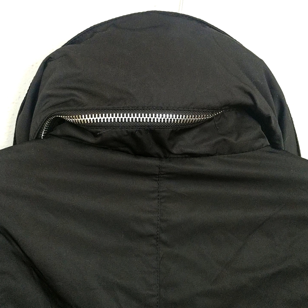 Woman's jacket - Picture 7 of 8